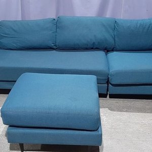 Lote anterior: Juego de Living Modular Azul de Tela con Isla