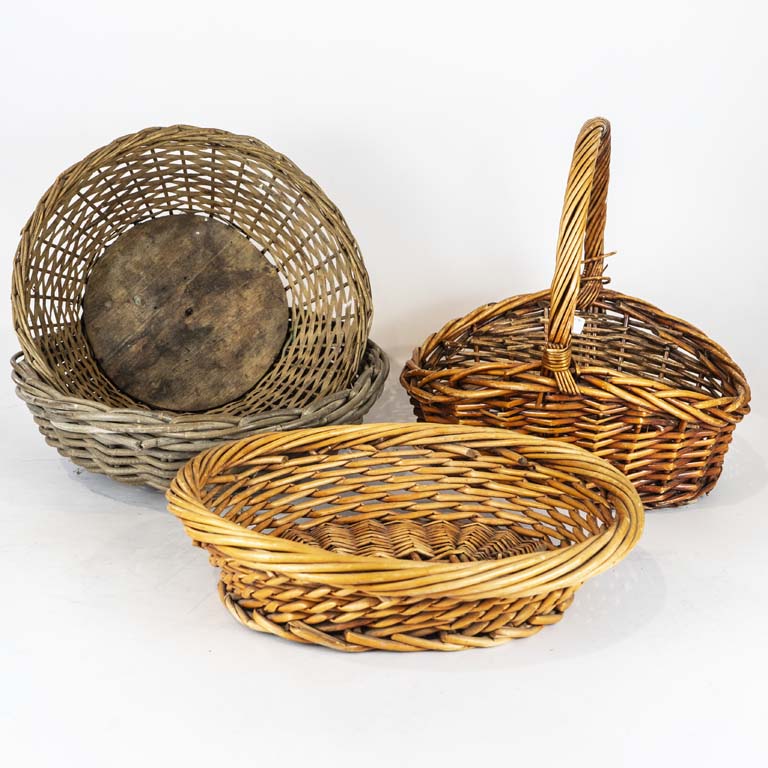 4 Canastos de mimbre  - Medidas: 39 y 35cm 