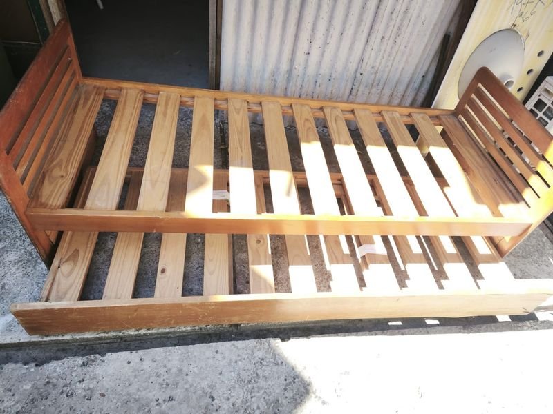 Cama Marinarina Usada con Madera y Metal - imagen 5