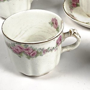 Juego de 17 Pocillos de Café y Platillos de Loza Inglesa Royal Vitreous - imagen 4