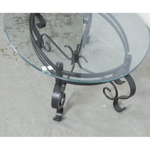 Mesa de Living Oval con Estructura Metálica y Tapa de Vidrio Biselado - imagen 3