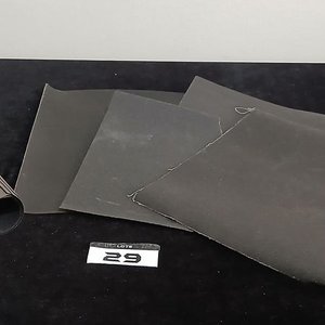Lote de Accesorios de Pintura: Pinceles, Lijas y Cintas - imagen 4