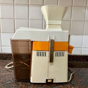 Lote anterior: Juguera Eléctrica Blanca y Naranja Funcional