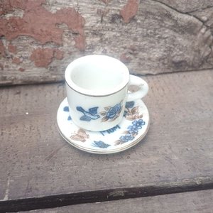 Conjunto Miniatura de Tazas, Platos y Muebles de Colección - imagen 4