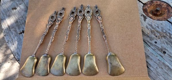 Cucharitas de postre de bronce ornamentadas - imagen 3