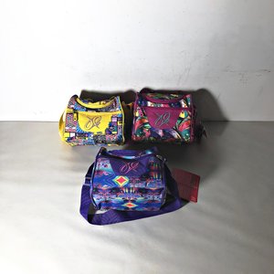 Tres Loncheras Infantiles con Diseños Vibrantes - imagen 1