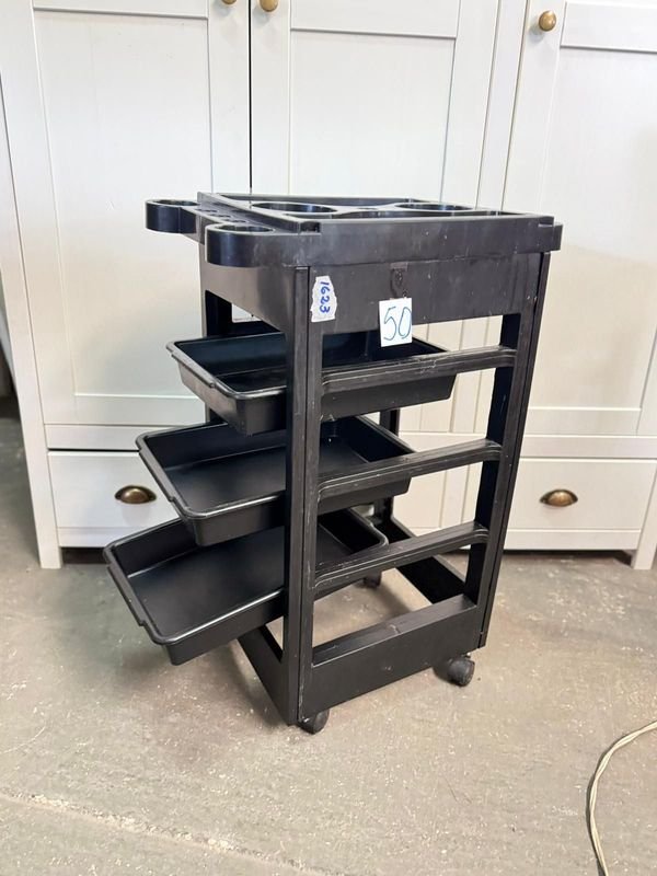 Mesa auxiliar de peluquería para salones y oficinas - imagen 2