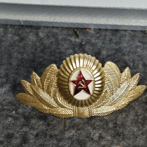 Insignia de Gorra Militar Unión Soviética con Estrella Roja - imagen 4