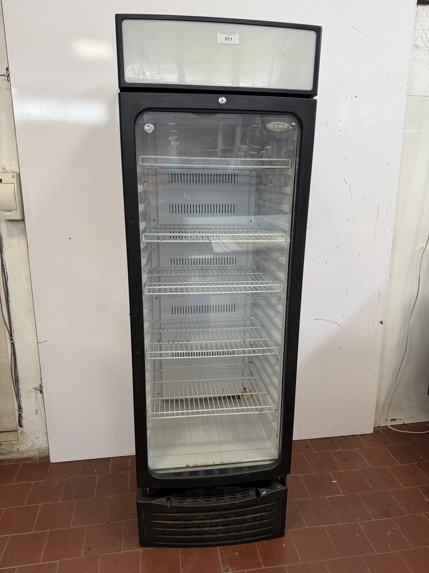 Botellero Refrigerado KUMA Negro 60x60x187cm