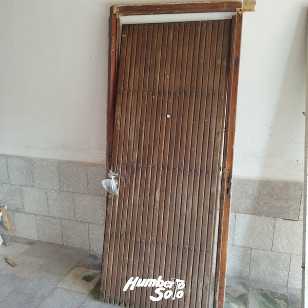 Puerta de Madera Desarmada para Restaurar con Cerradura