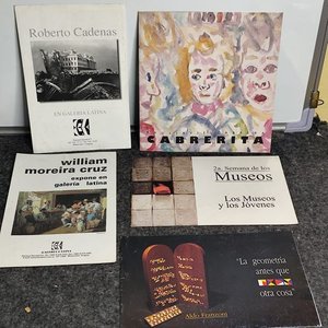 Lote anterior: Lote de Folletos y Catálogos de Museos y Exposiciones de Arte