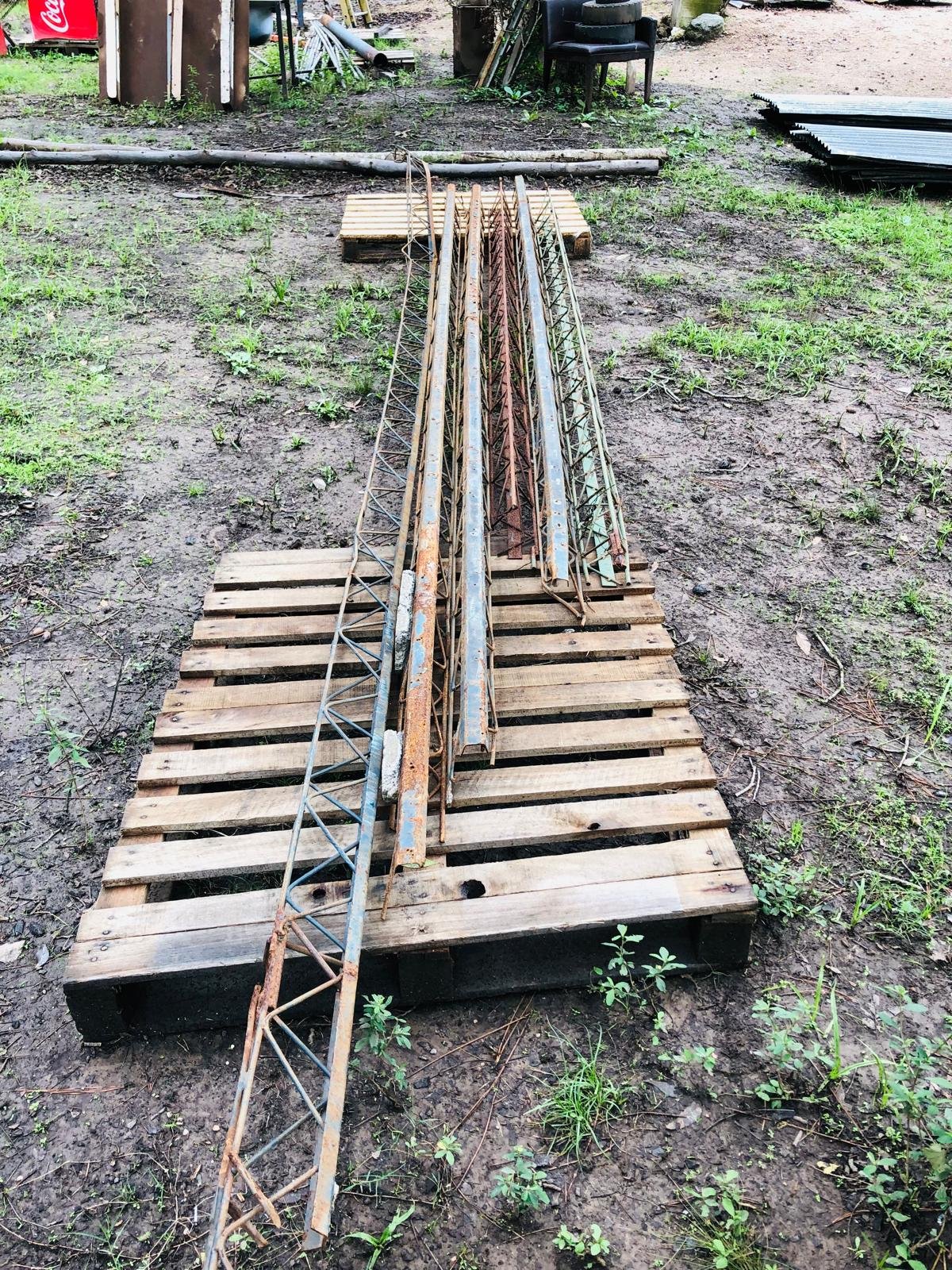 Lote de 6 Cerchas Metálicas para Construcción
