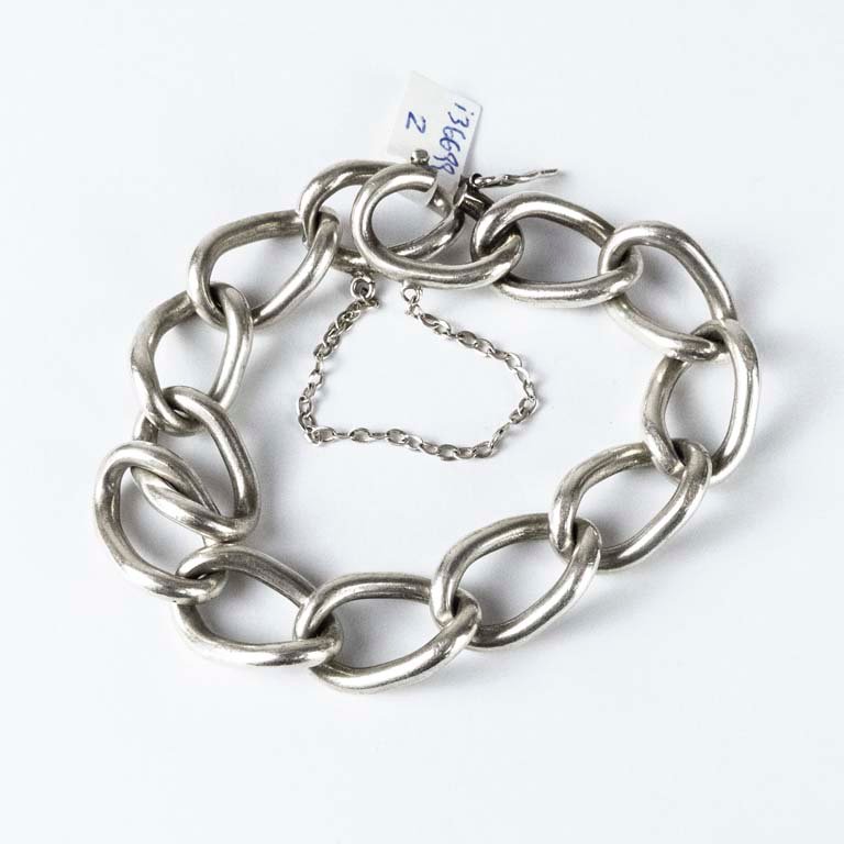 Lote siguiente: Pulsera de plata - Accesorio de moda