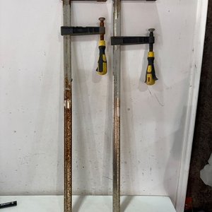 Lote anterior: Dos prensas de 100 cm