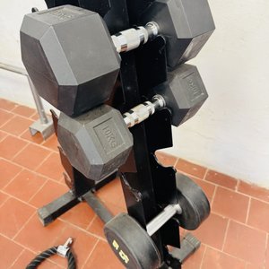 Rack de Mancuernas con Mancuernas de 15kg, 12.5kg, 10kg y Pesa Rusa de 32kg - imagen 4