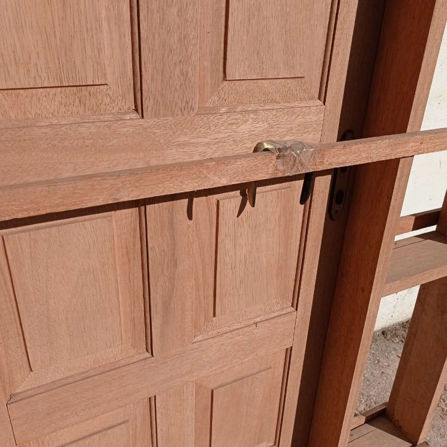 Item 16782 - Image 4