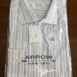 Lote anterior: Camisa Arrow Talle 42 Rayada Celeste y Blanca Nueva
