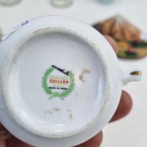 Conjunto de Miniaturas Decorativas: Vasos, Taza Guillen 'Made in Spain' y Figuras - imagen 4