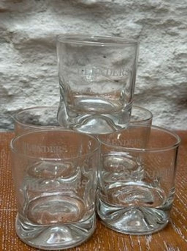 Lote de hielera y 4 vasos de whisky - Un conjunto perfecto para disfrutar del whisky - imagen 2