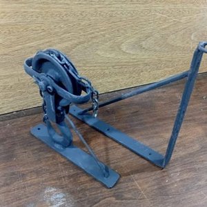 Par de Ménsulas de Herrería Artesanal con Polea para Colgar Macetas - imagen 7