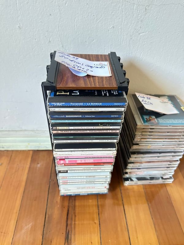 Colección de CDs y porta CDs en buen estado - imagen 6