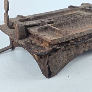 Puerta de Hierro Fundido para Horno a Leña - imagen 3