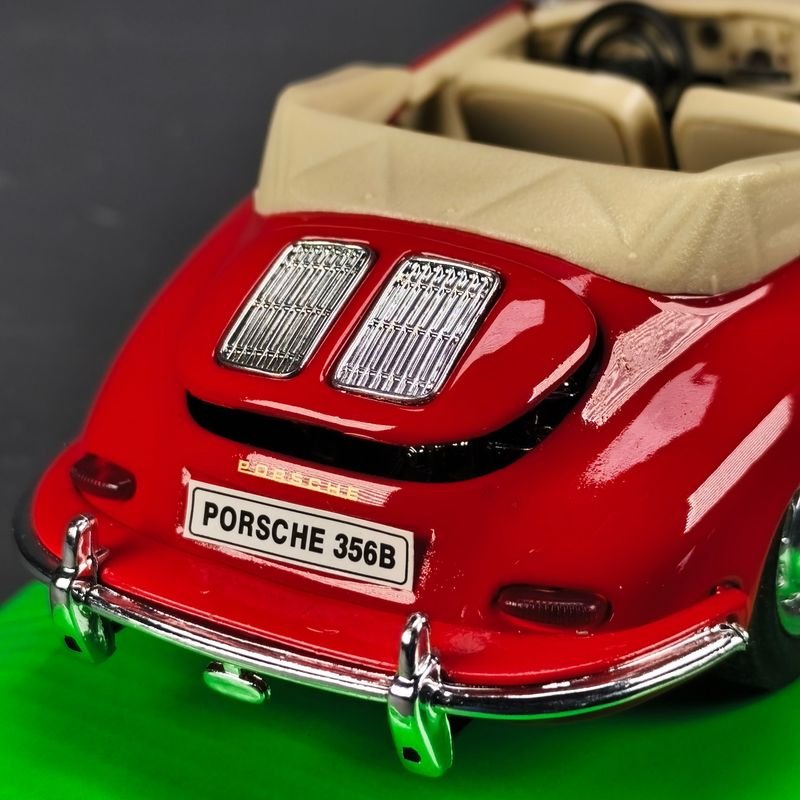 Modelo en escala 1/24 de un Porsche 356 rojo - imagen 4