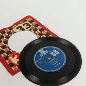 Disco Vinilo Single Los Beatles "Ella Te Ama" Odeón Uruguay Primera Edición - imagen 2
