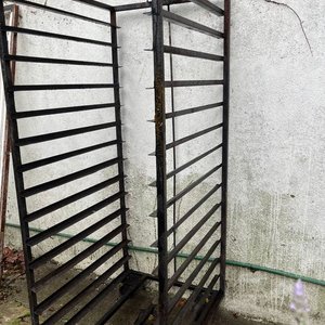 Gavilla de Hierro Industrial con Ruedas - imagen 3