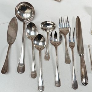 Gran Juego de Cubiertos Christofle de Metal Plateado - imagen 15