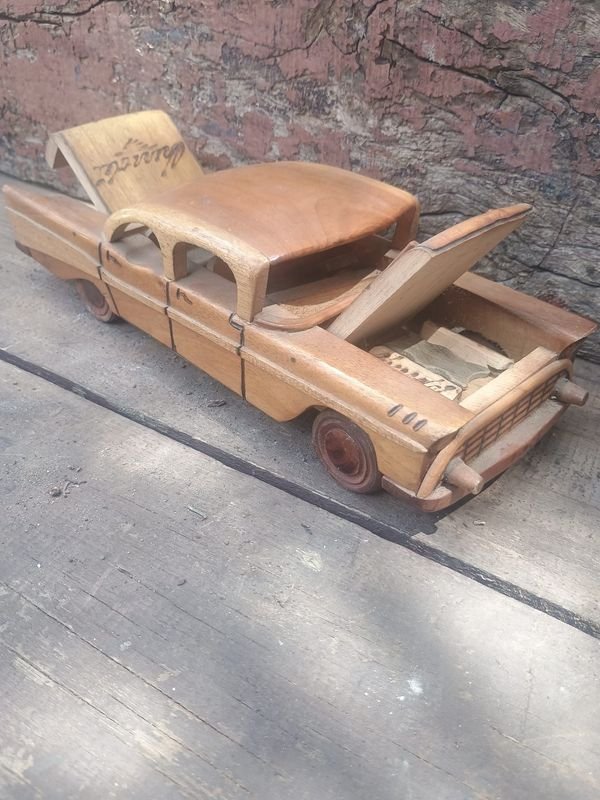 Chevrolet Clásico de Madera Estilo Años 50