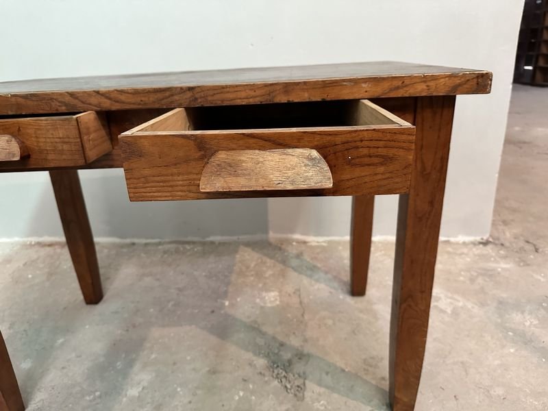 Mueble en Madera con Diseño Antiguo - imagen 8