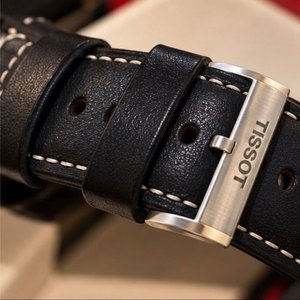 Reloj Tissot 1853 V8 Chronograph T039.417 - Cronógrafo Suizo de Lujo - imagen 5