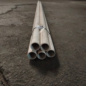 Atado de Tubos PVC Blancos de Varios Largos - imagen 3