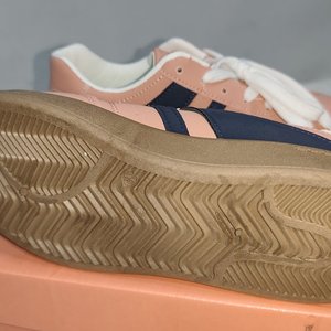 Zapatillas Deportivas Rosadas y Azul Marino en Eco Cuero, Talle 36 - imagen 4