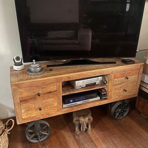 Rack Estilo Industrial Rústico en Madera Maciza de Mango con Ruedas de Hierro - imagen 6