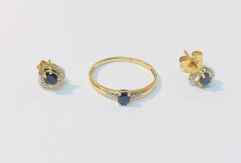 Anillo de 18k con zafiro y brillantes en juego - imagen 3