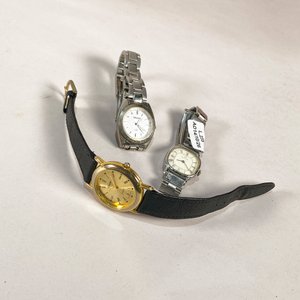 Lote anterior: Lote de Tres Relojes de Pulsera: Okusal, Milus y Sammy