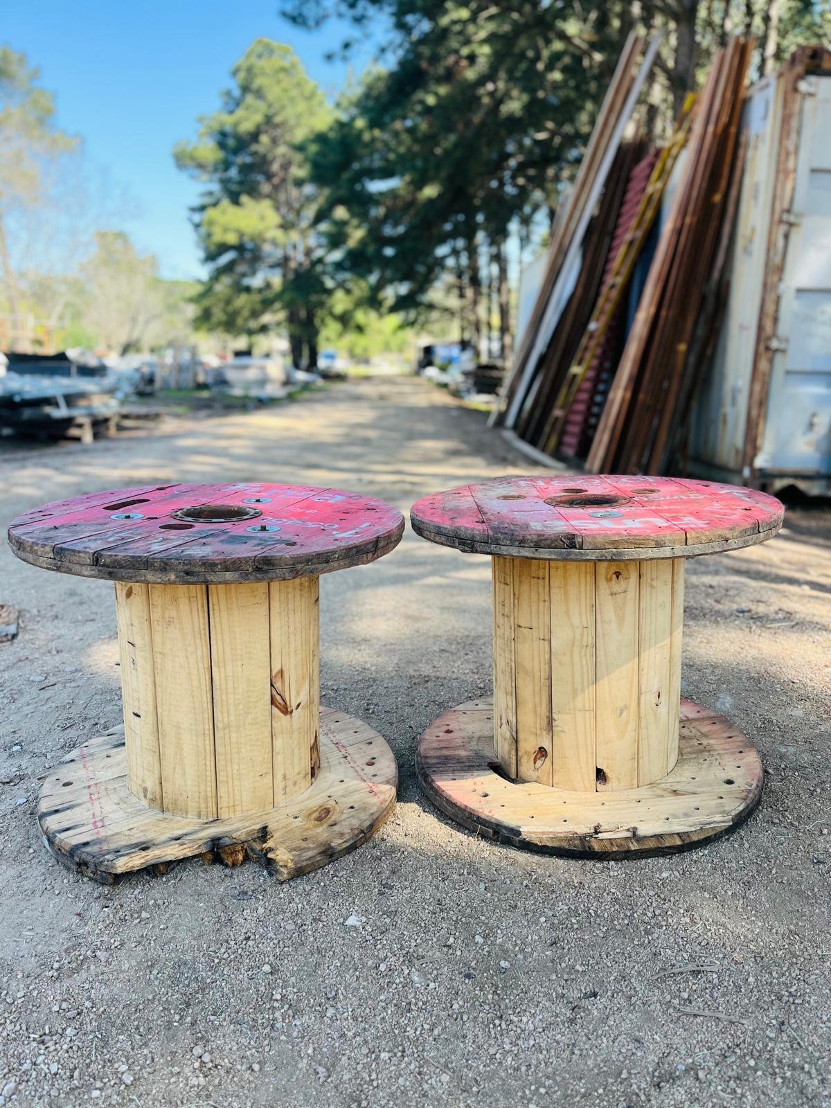 Lote de 2 Bobinas de Madera Grandes
