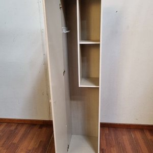 Placard Vertical de Melamina con Estantes y Perchas - imagen 2