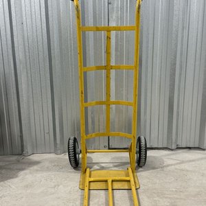 Carrito de Carga Amarillo con Ruedas Grandes y Plataforma Abatible - imagen 7