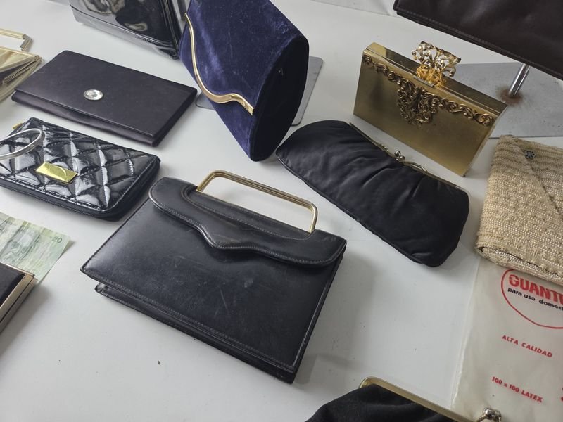 Gran lote de carteras y bolsos de alta calidad - imagen 5