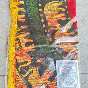 Colcha India Nueva con Diseño de Elefantes y Flecos Amarillos - imagen 2