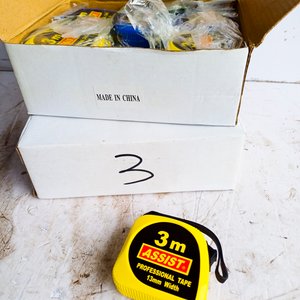 Lote siguiente: Cinta Métrica "Assist" Profesional 3 Metros