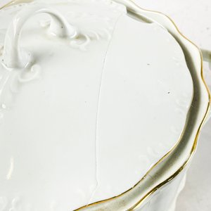Siete piezas, sopera en porcelana (tapa con fisura y pocillos multicolor - imagen 2