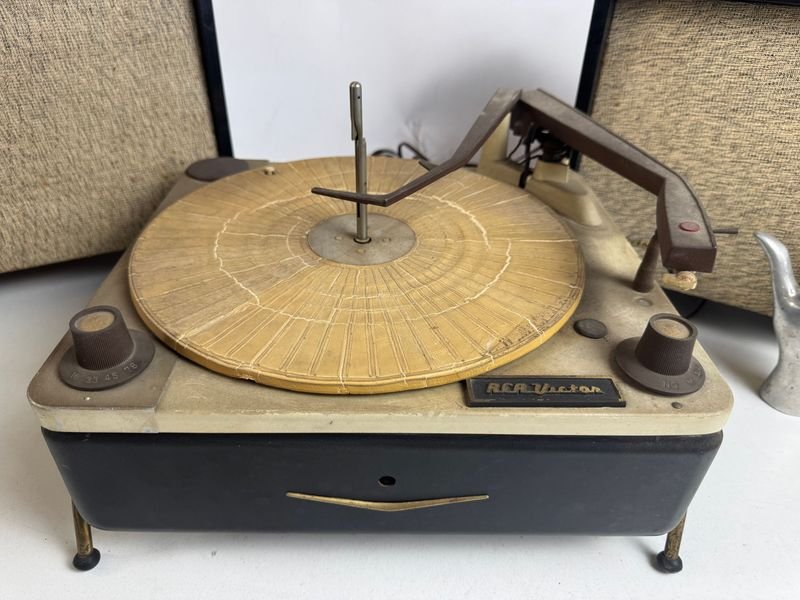 Antiguo audio pasadisco RCA Victor - Equipamiento de Audio Clásico - imagen 2