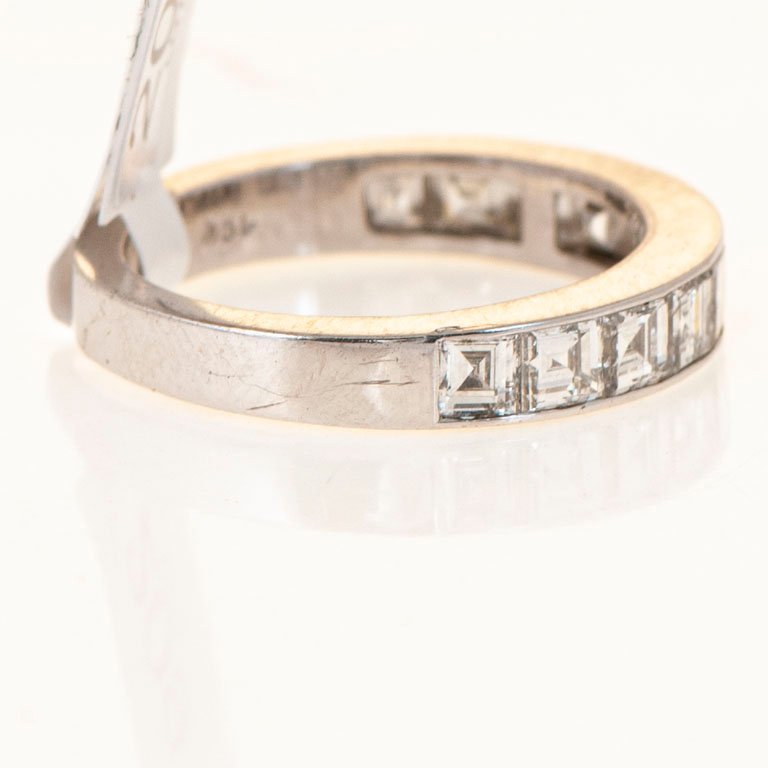 Item 2096948 - Image 1