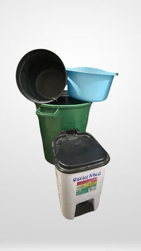 Contenedores de plástico para almacenamiento