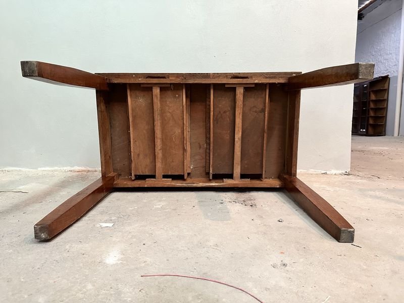 Mueble en Madera con Diseño Antiguo - imagen 11
