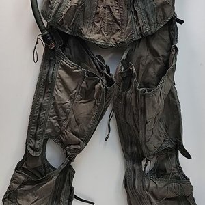 Lote anterior: Pantalón Presurizado Anti-G Piloto Americano CSU3/P 1967 Usado